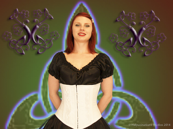 Minney Corset at ease